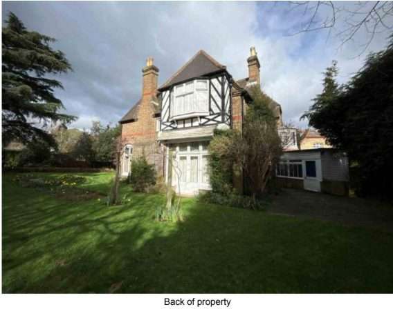 55 Christchurch RD